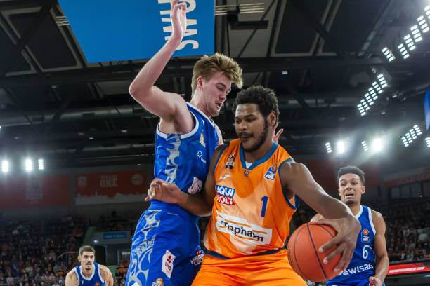 是一个不容 是一个不容