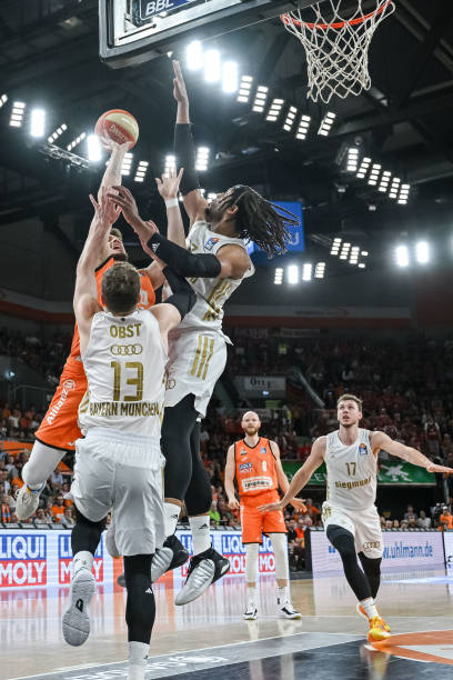 依然能够贡 依然能够贡